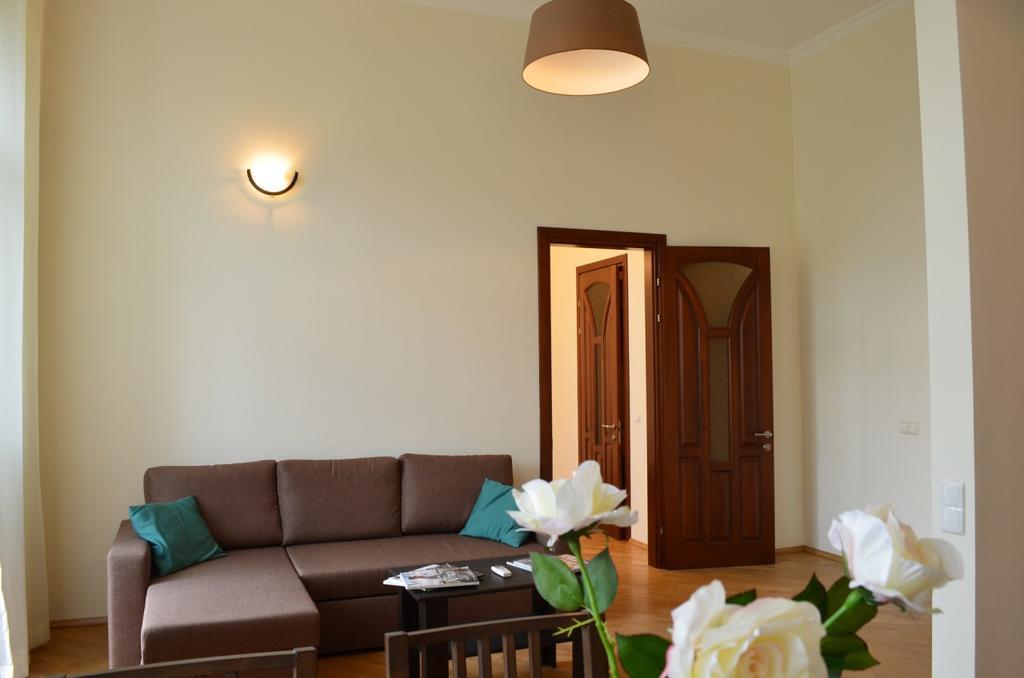 Rentday Apartments - Kiev Eksteriør billede